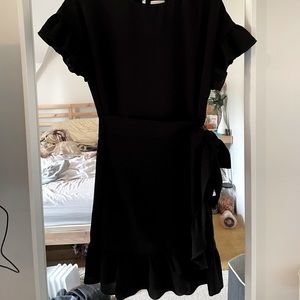 Wilfred black wrap dress size small